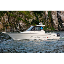 Катер AVANRAID F320 FISHMASTER с Suzuki 2хDF200ATX/AZX