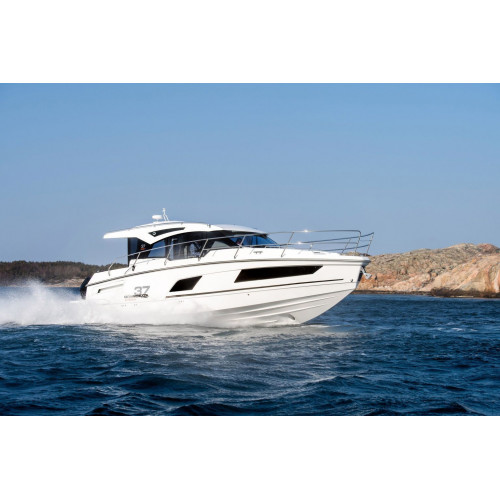 Катер Grandezza 37 Outboard
