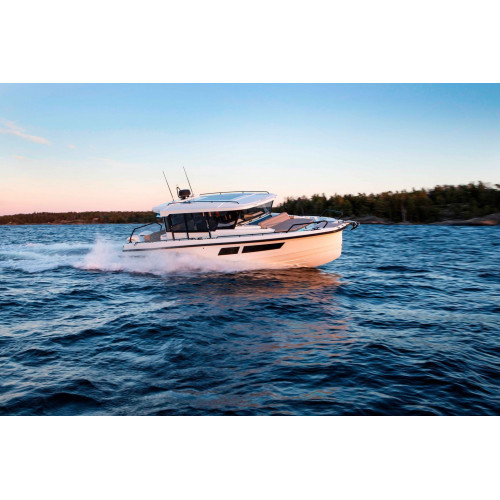 Катер QUARKEN 35 Cabin Tourer